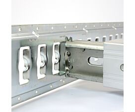 Alle rails, cargobars/-planken Vloerbalk voor bevestigingsrail - 2336-2616mm - 1T (Aluminium)