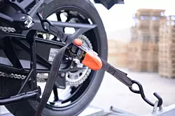 Spanbanden voor motortransport